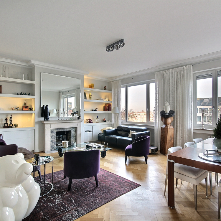 Louise/Abbaye: Appartement de design 2 chambres avec vaste terrasse