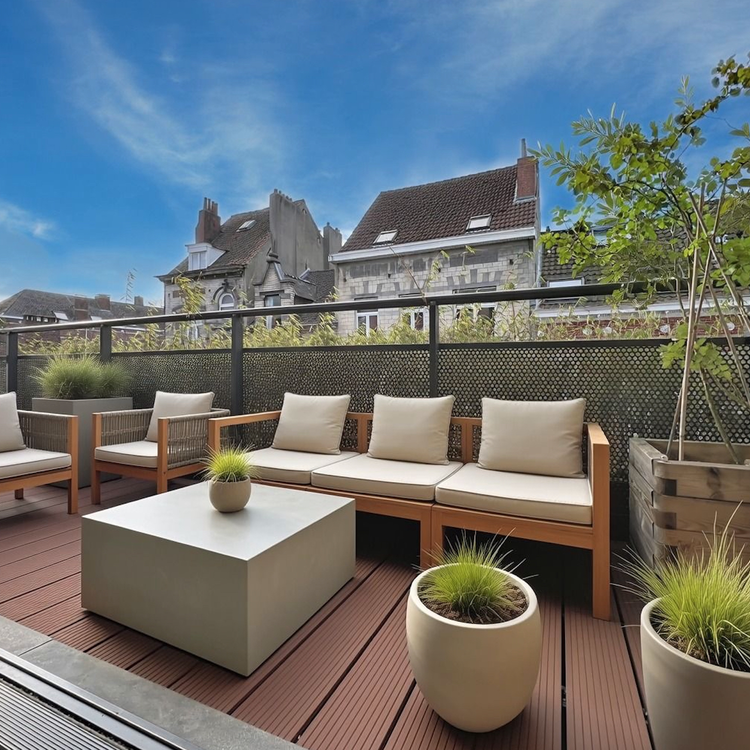 Splendid Duplex with terraces to both sides